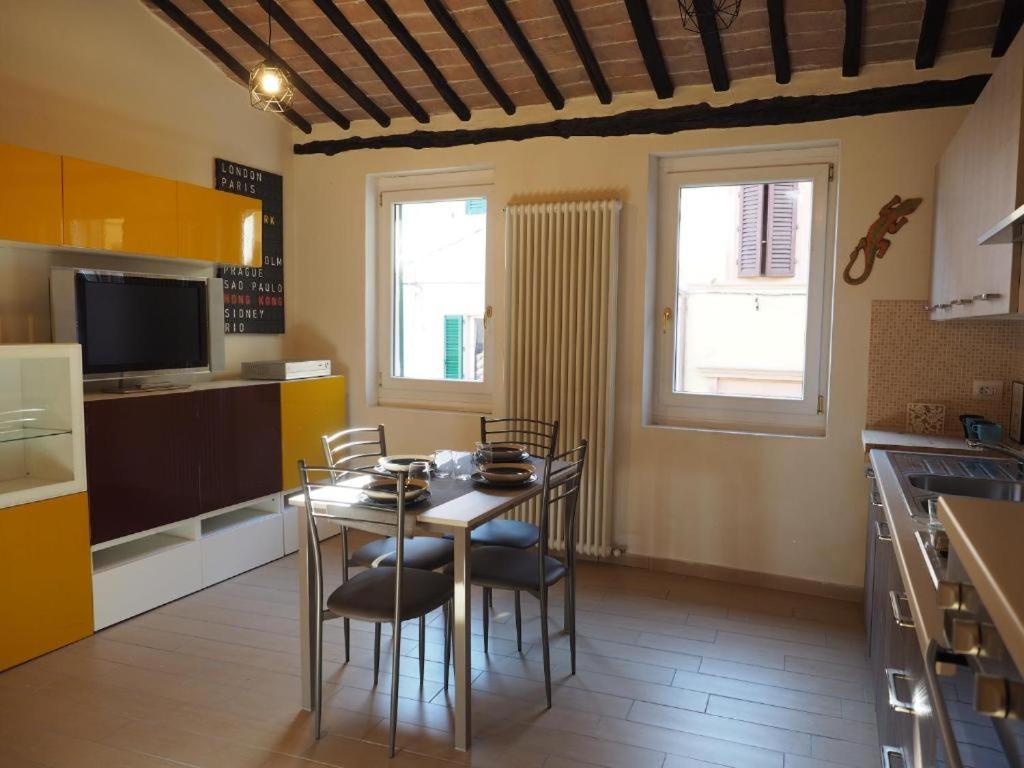 Contrada House By Francigenaapartments シエーナ エクステリア 写真